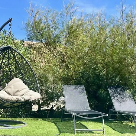 Jolie Avec Piscine Дом отдыха *